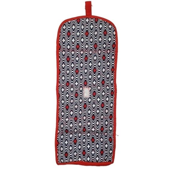 Buckhead Betties Navy/Red Curve Appeal Quilted Accessory Bag - Picture 7 of 11